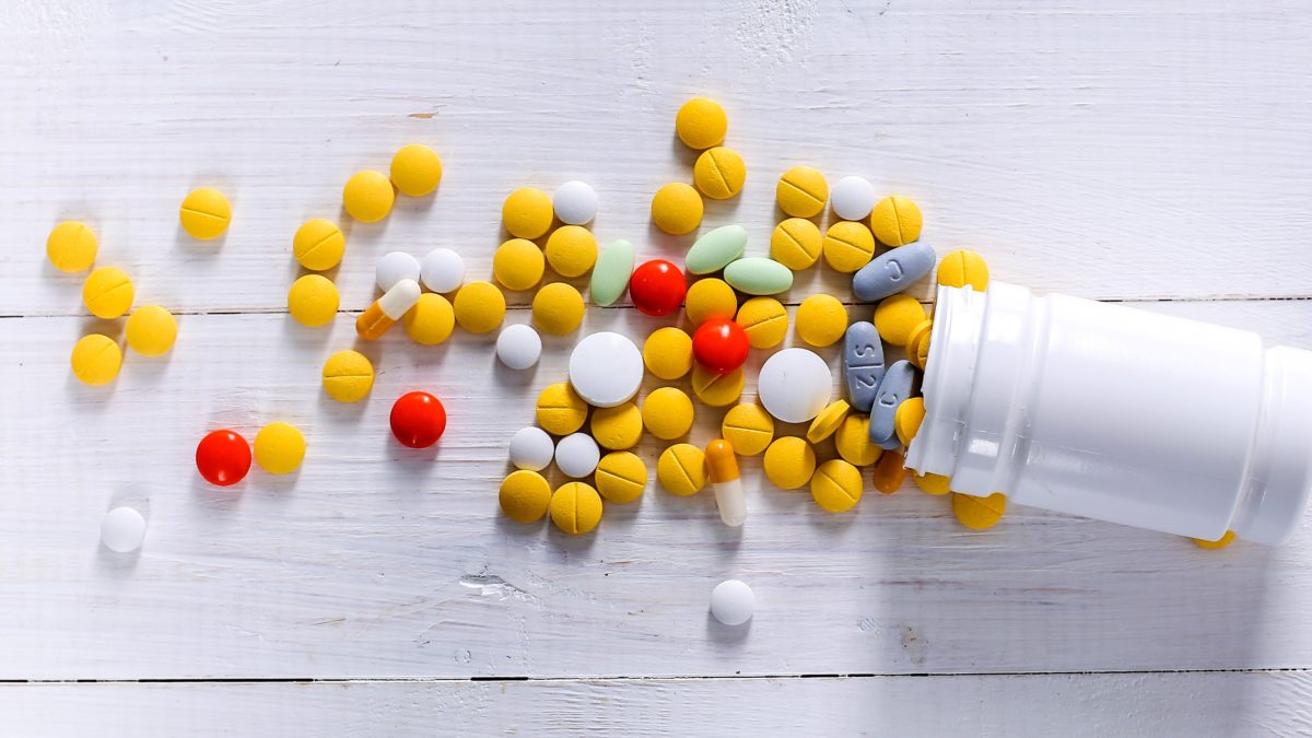 O que o medicamento betametasona trata?